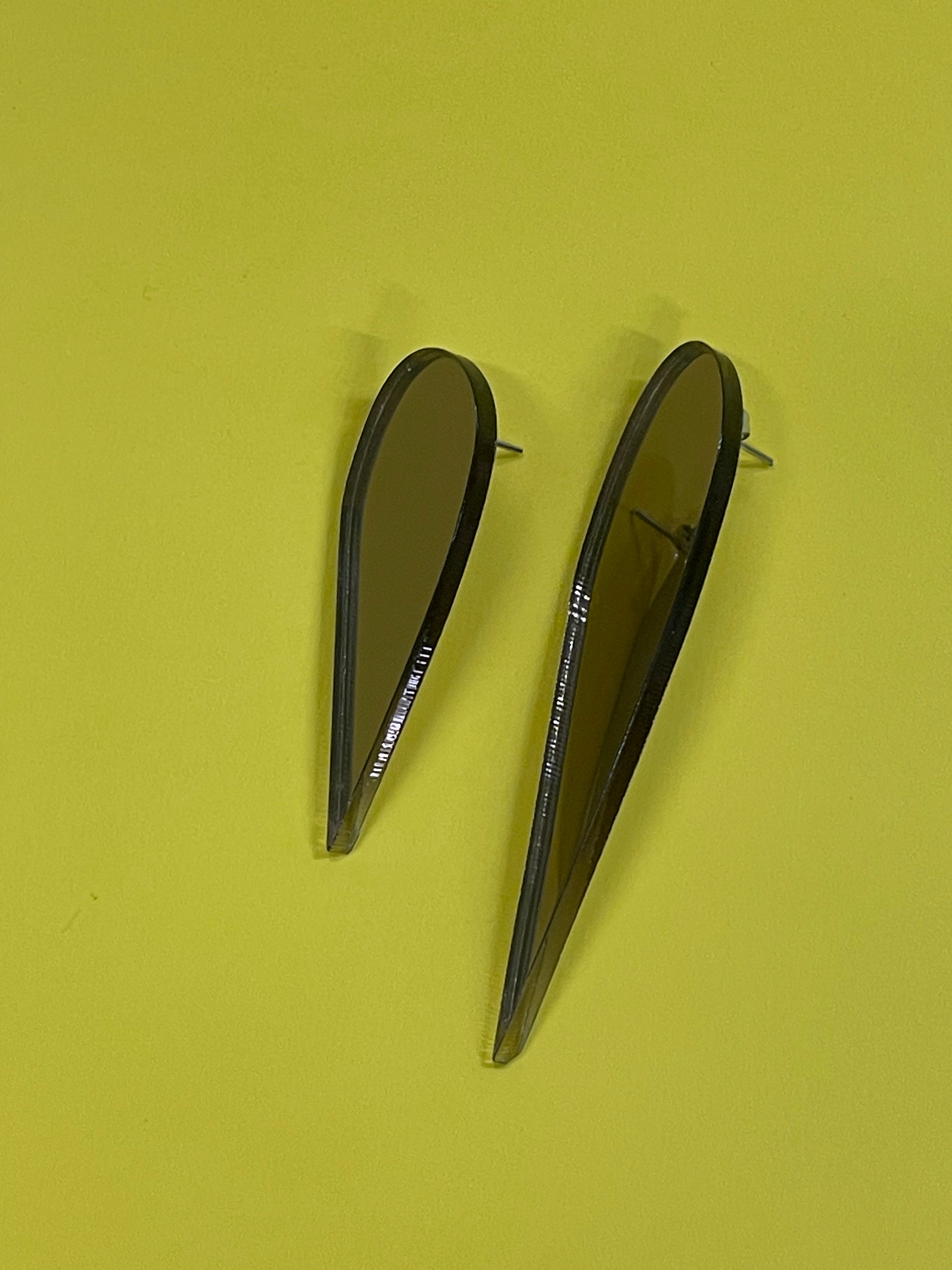 Cercei plexiglas Upside Down Tears