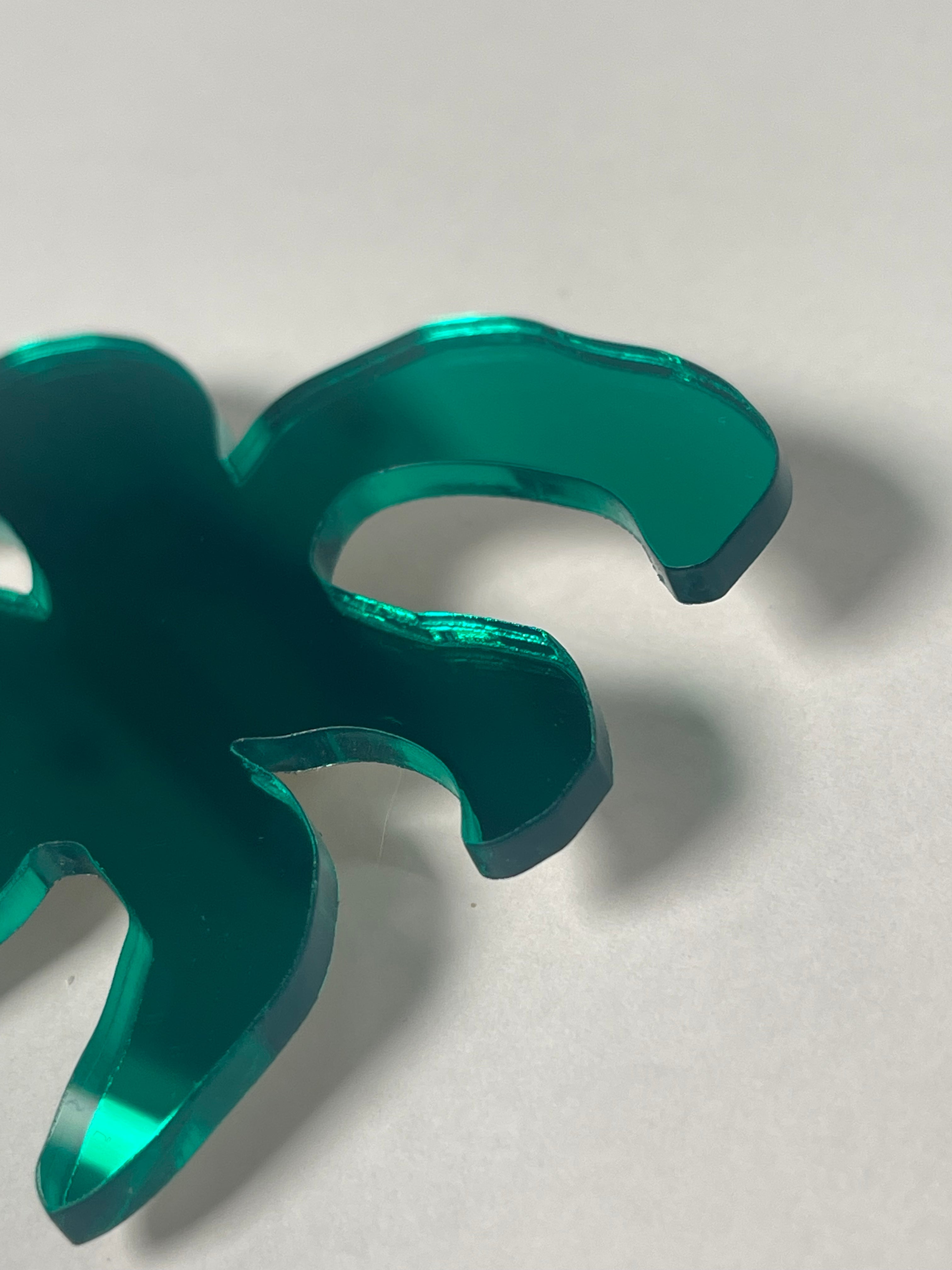 Broșă plexiglas "Aplecare"