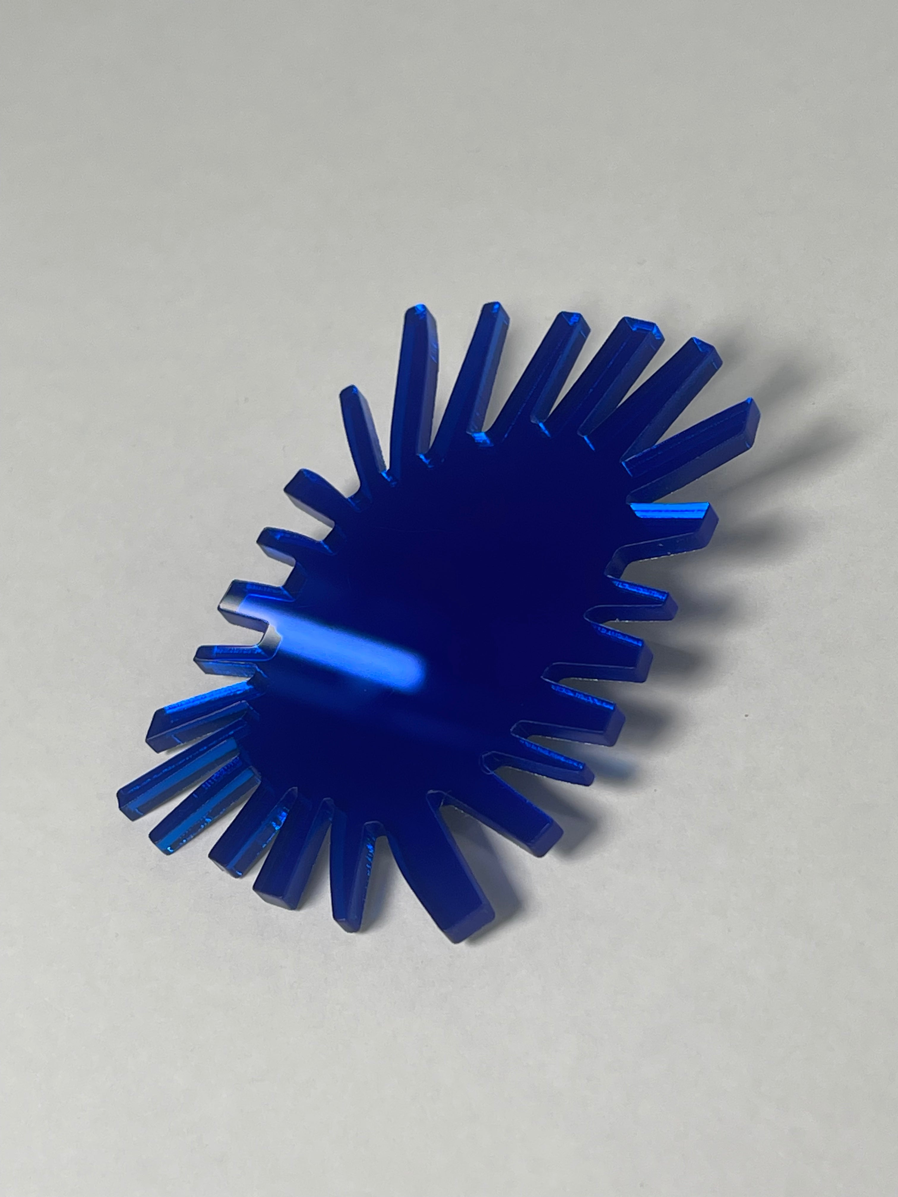 Broșă plexiglas "Strălucire"