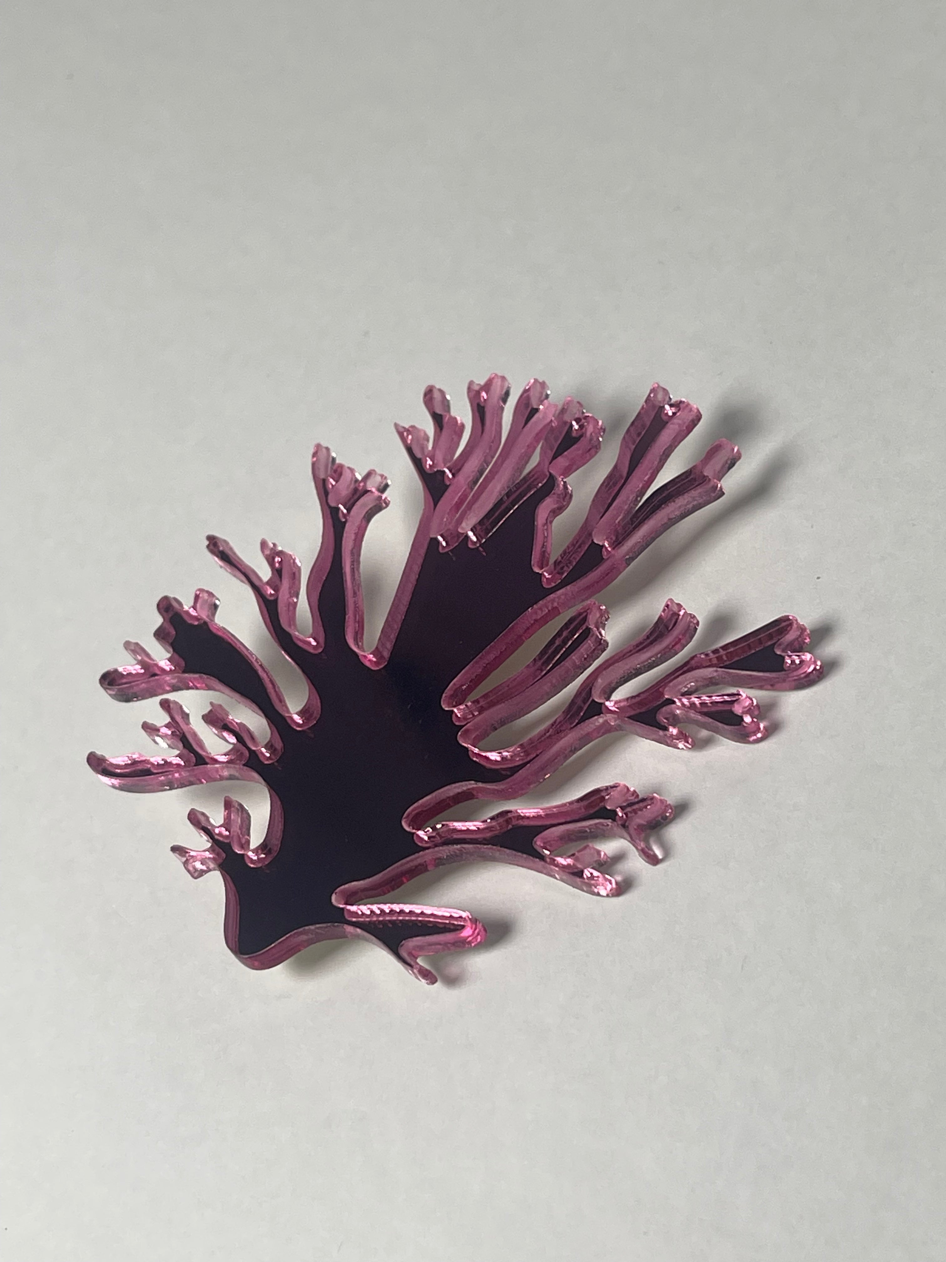 Broșă plexiglas "Încrengătură"