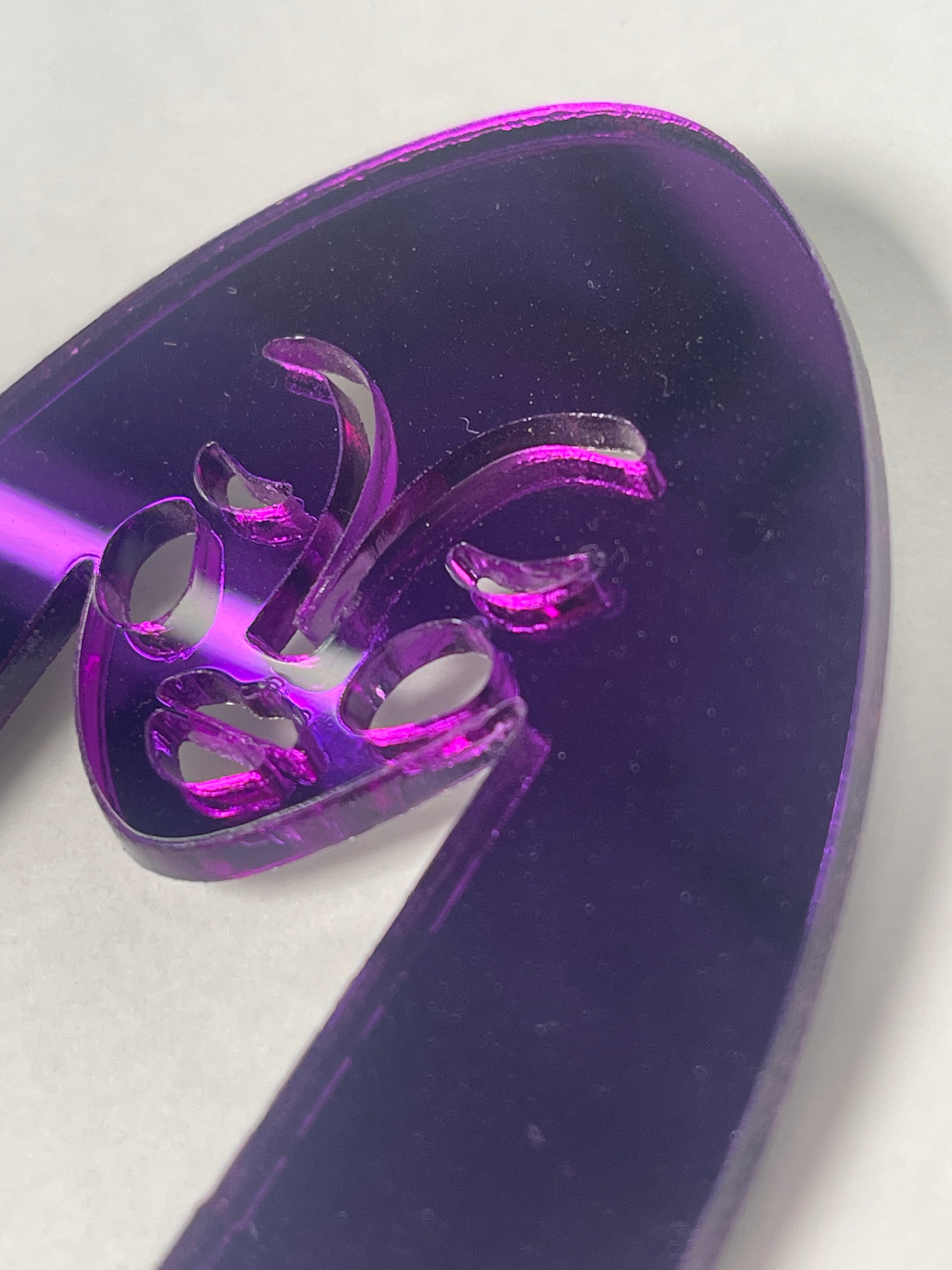 Broșă plexiglas "Înfățișare"