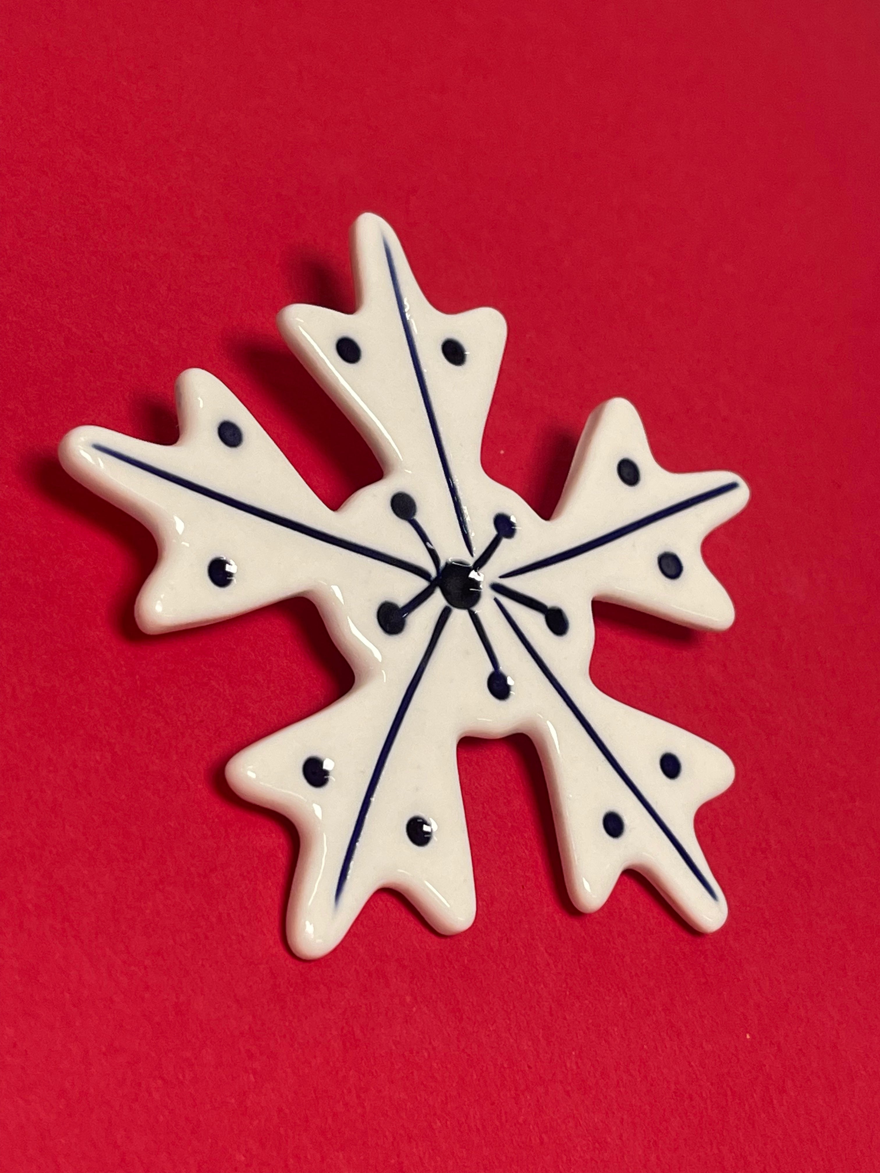 Broșă Fulg de Nea Mare