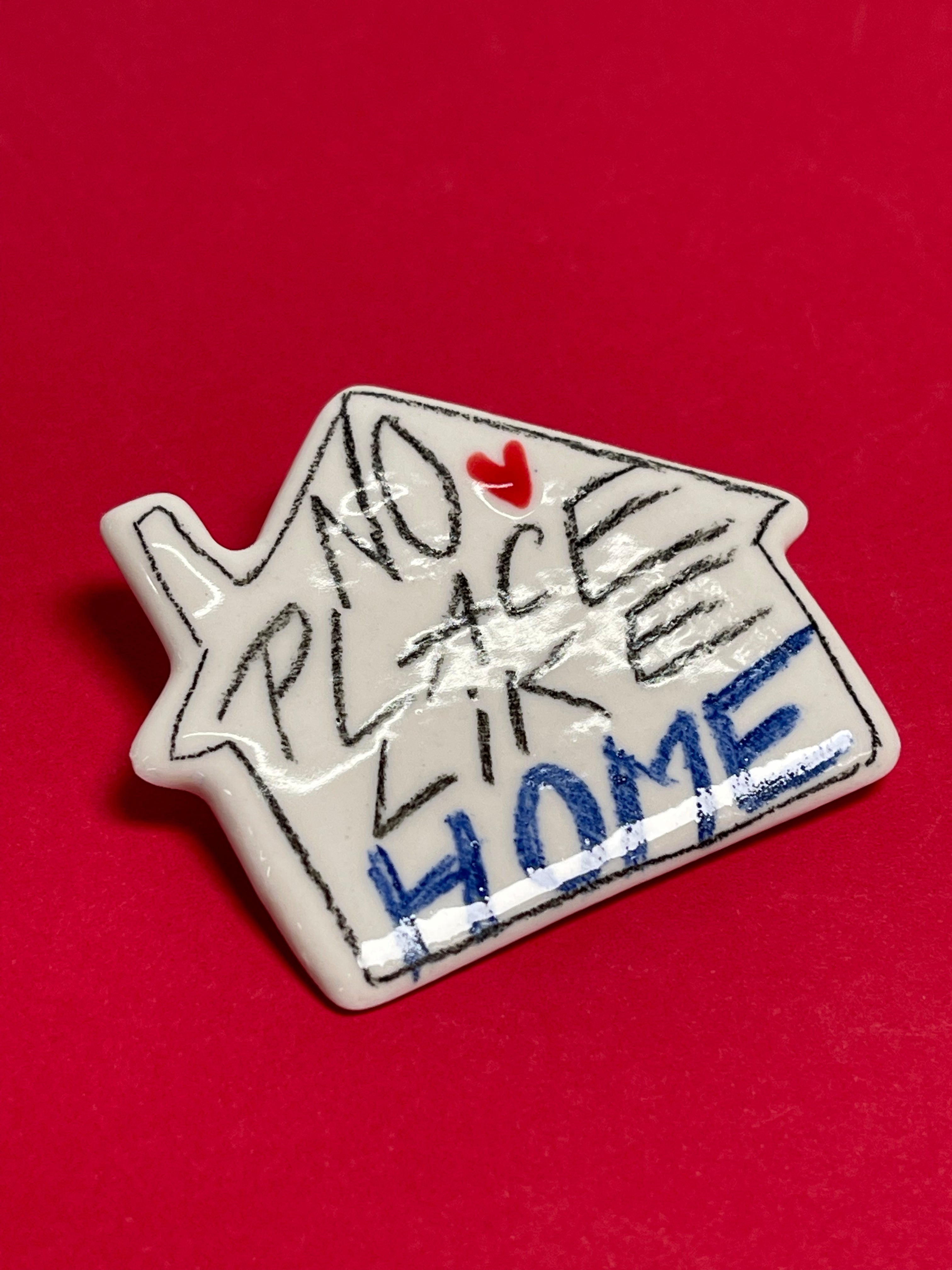 Broșă Căsuță de Crăciun 2